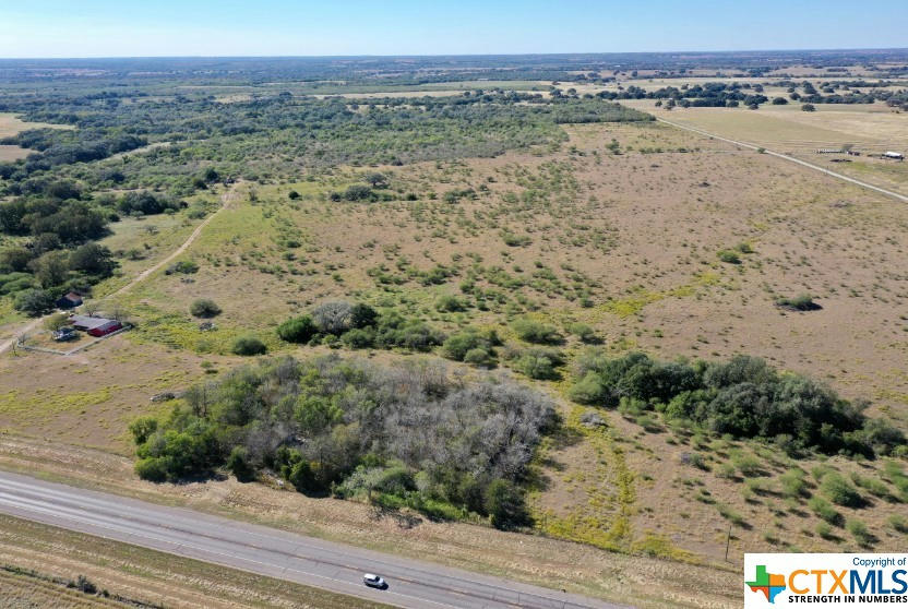 000 CONCRETE EDGAR RD, CUERO, TX 77954, photo 1 of 2