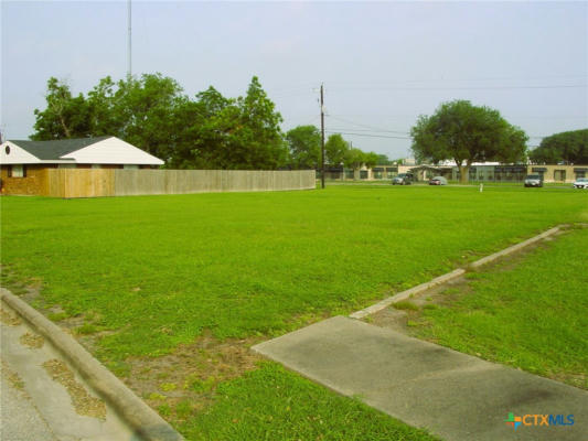 305 ROSEWOOD DR, VICTORIA, TX 77901 - Image 1