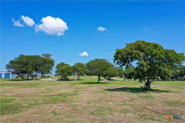 302 LUTHARDT ST, AUSTWELL, TX 77950, photo 2 of 22