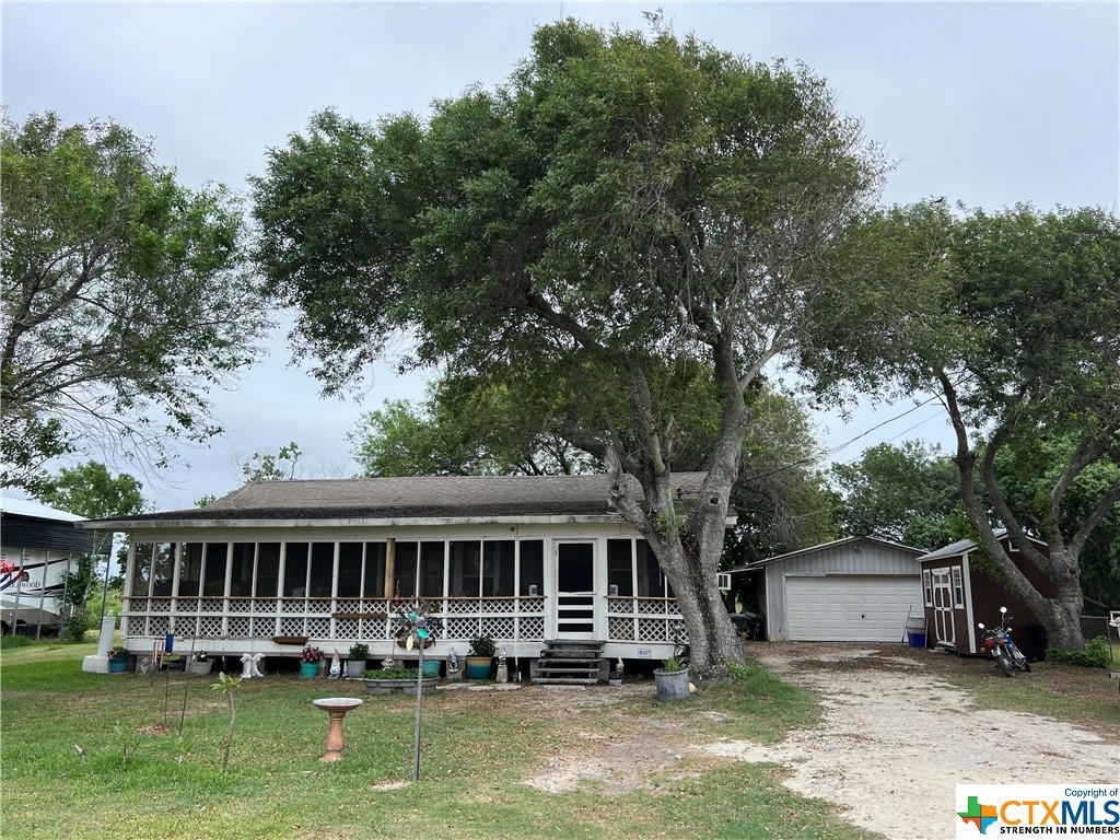 47 ORLEANS AVE, PORT LAVACA, TX 77979, photo 1 of 14