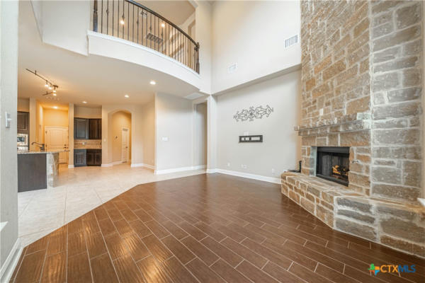 27103 SMOKEY CHASE, BOERNE, TX 78015, photo 4 of 43