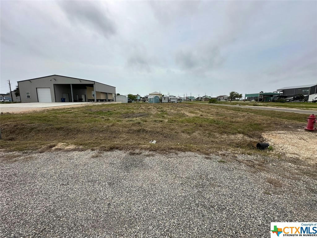 515 W MAIN ST, PORT O'CONNOR, TX 77982, photo 1 of 4