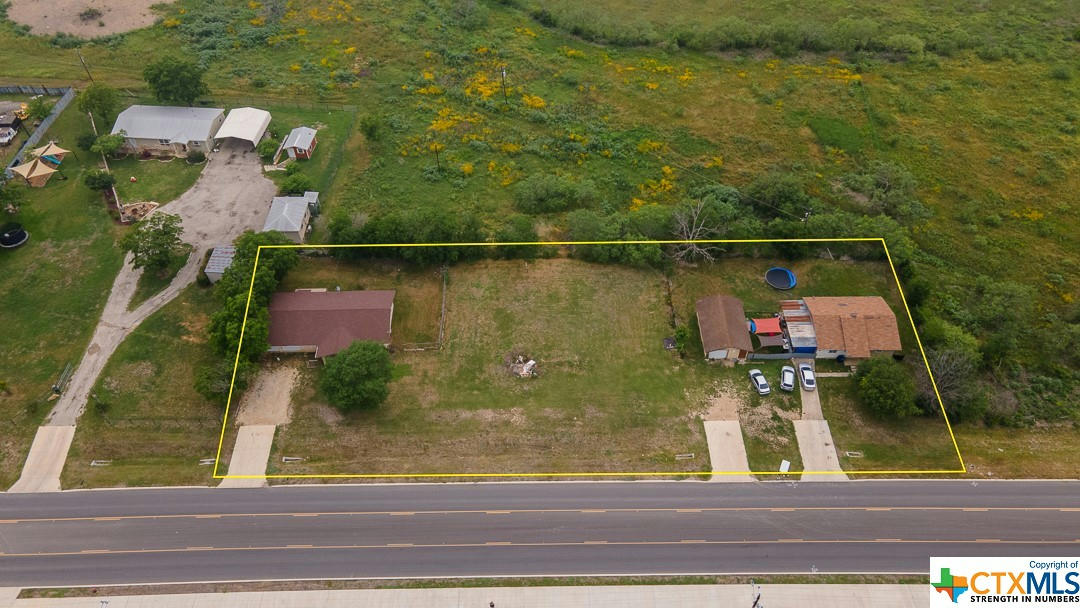 1588 W KLEIN RD, NEW BRAUNFELS, TX 78130, photo 1 of 39