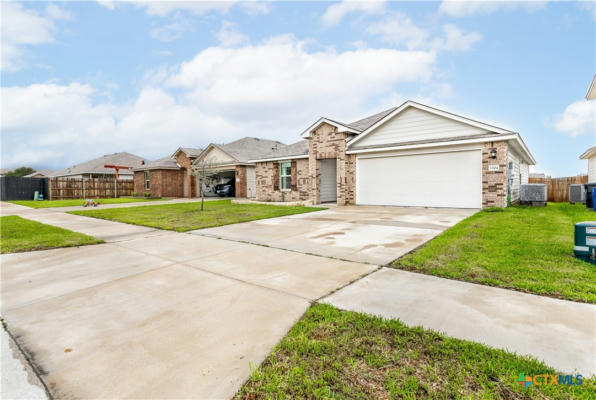 1104 ROSA PARKS DR, KILLEEN, TX 76543, photo 4 of 32