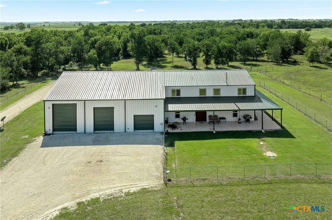 463 COUNTY ROAD 436, THORNDALE, TX 76577, photo 1 of 36