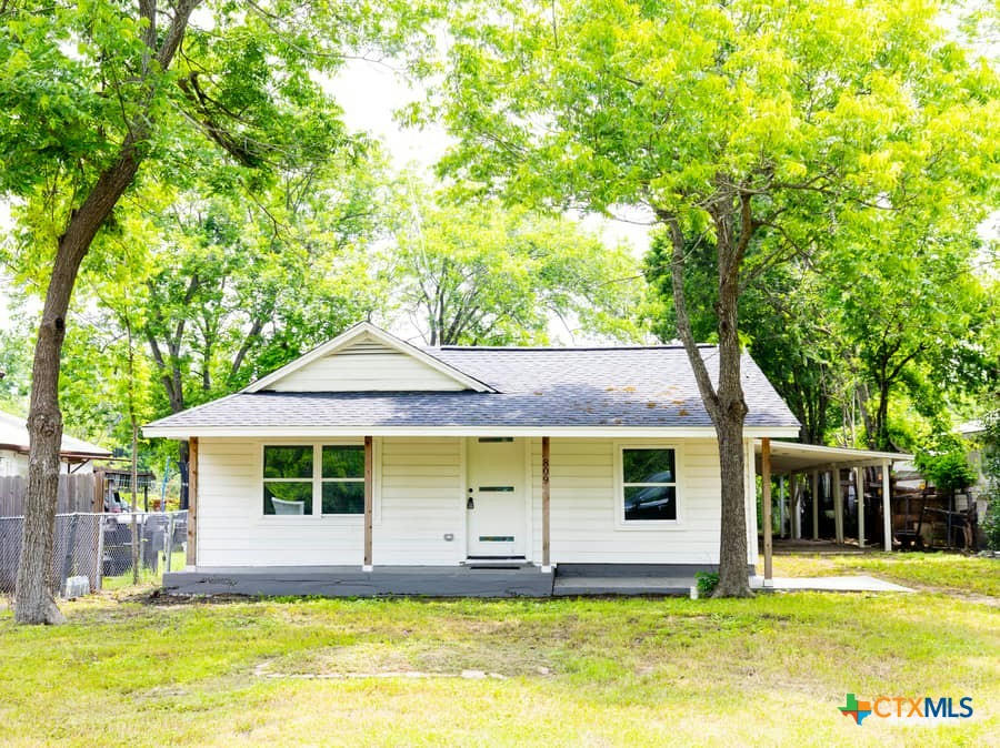 809 E DOWNS AVE, TEMPLE, TX 76501, photo 1 of 24