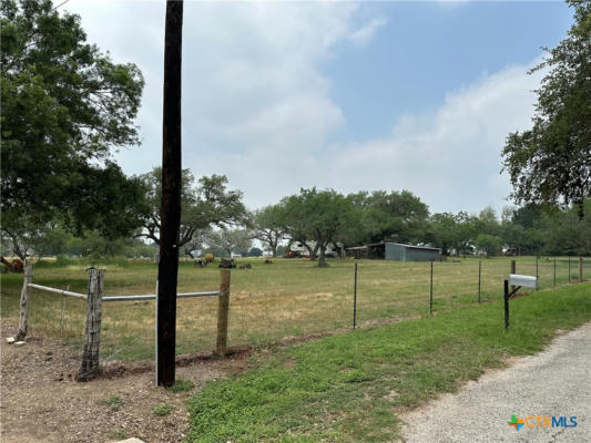 725 POST OAK ST, GOLIAD, TX 77963, photo 2 of 5