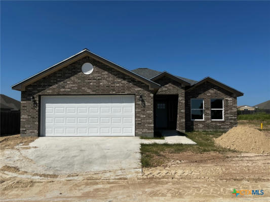 104 BOULDER RIDGE DR, CUERO, TX 77954 - Image 1