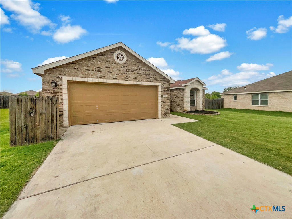 728 LIBERTY VALLEY DR, BELTON, TX 76513, photo 1 of 16