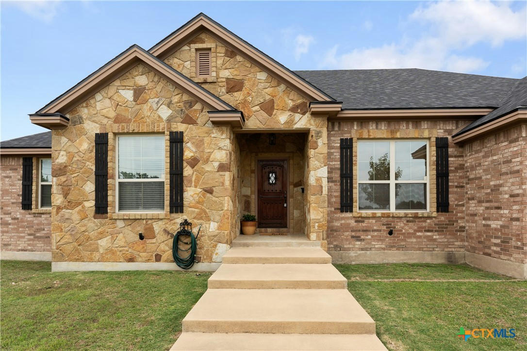 6128 CLIFF LN, TEMPLE, TX 76502, photo 1 of 42