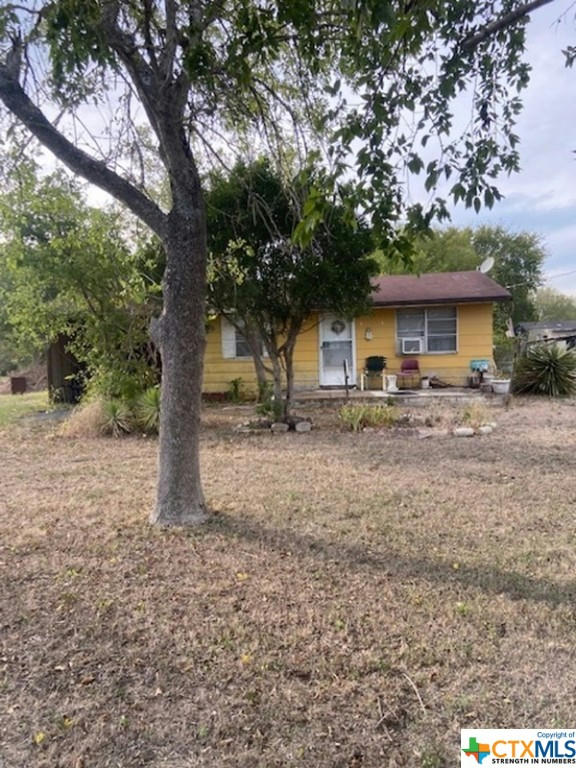 3124 PLANT RD, LULING, TX 78648, photo 1 of 18