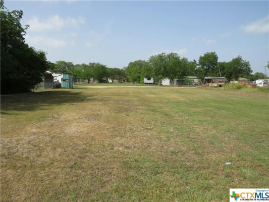 109 W HEATON ST, CUERO, TX 77954, photo 3 of 6