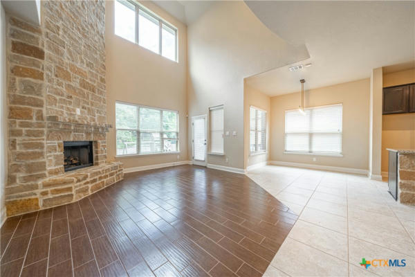 27103 SMOKEY CHASE, BOERNE, TX 78015, photo 5 of 43