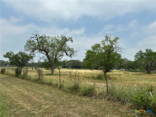 725 POST OAK ST, GOLIAD, TX 77963, photo 3 of 5