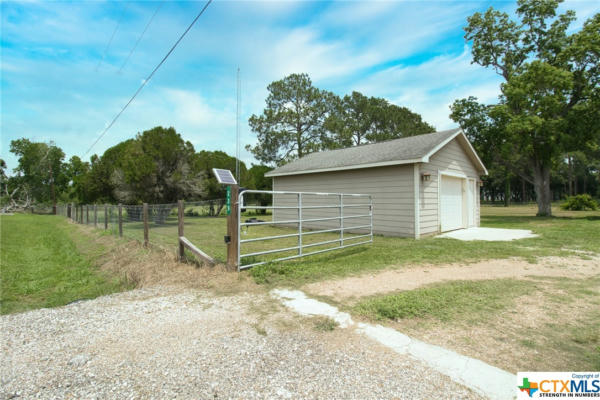 239 CYPRESS ST, HUNGERFORD, TX 77448, photo 4 of 47