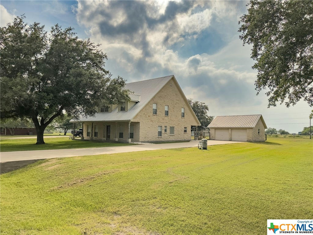 124 CRAWFORD DR, VICTORIA, TX 77904, photo 1 of 41