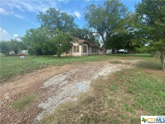1602 WATER ST, GONZALES, TX 78629, photo 5 of 13